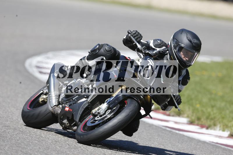 /Archiv-2025/48 25.08.2025 Cornu Master School ADR/gruen-vert/111